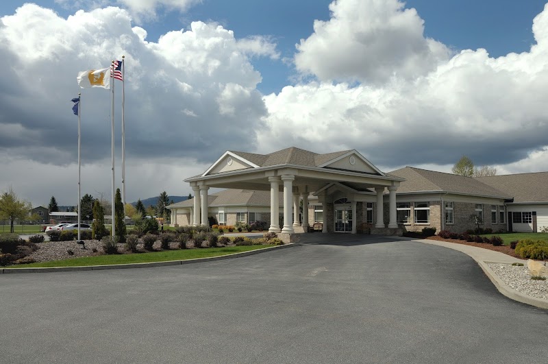 LIFE CARE CENTER OF SANDPOINT nursing home in SANDPOINT, ID - Photo 2 of 10