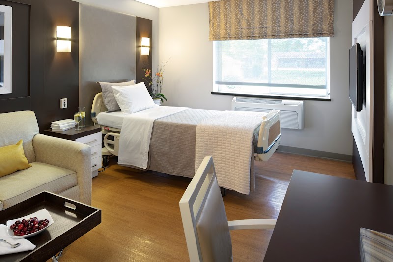 GROVE OF FOX VALLEY,THE nursing home in AURORA, IL - Photo 2 of 6