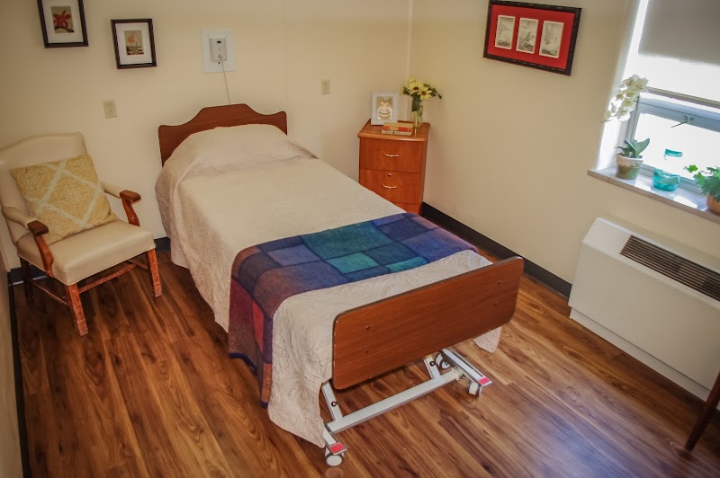 ALTON MEMORIAL REHAB & THERAPY nursing home in ALTON, IL - Photo 5 of 5