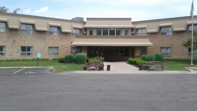 PINE CREST HEALTH CARE nursing home in HAZEL CREST, IL - Photo 2 of 5