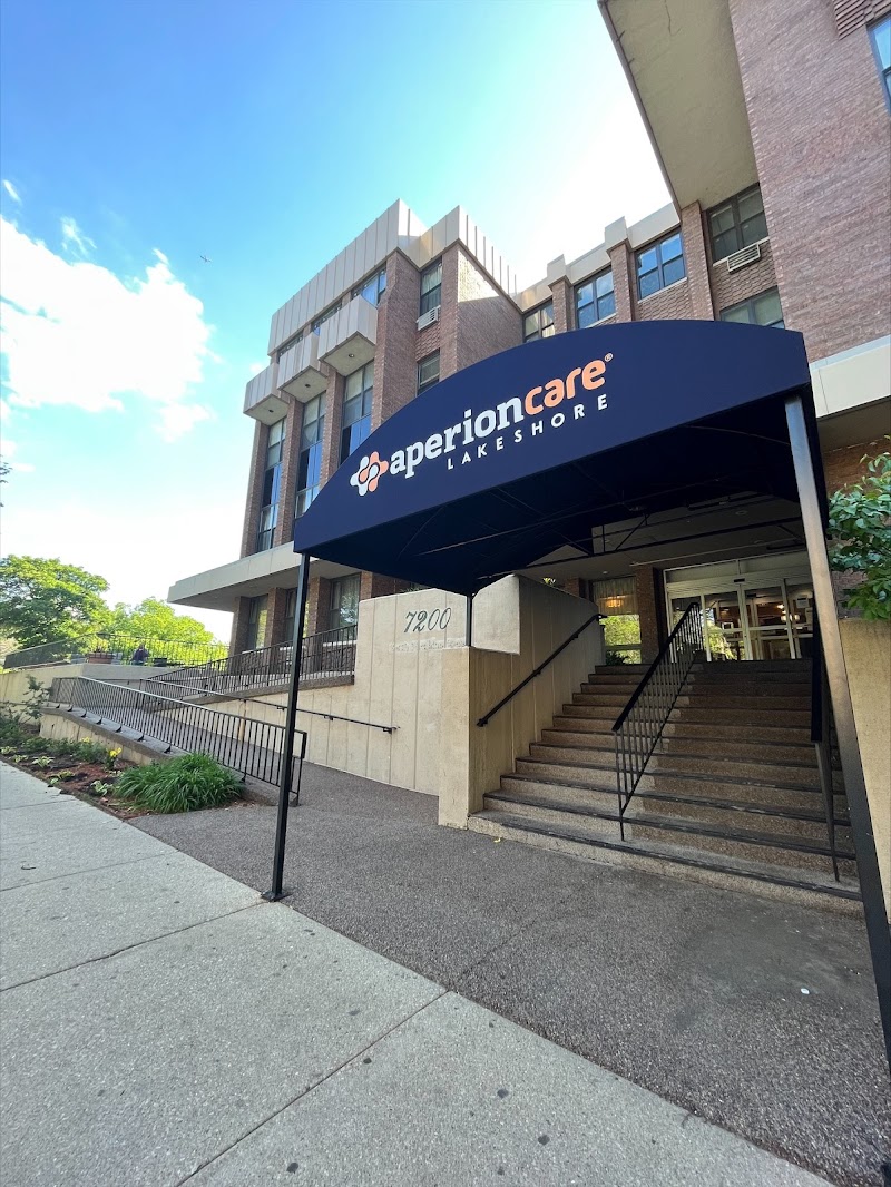 APERION CARE LAKESHORE nursing home in CHICAGO, IL - Photo 2 of 5
