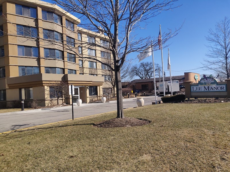 LEE MANOR nursing home in DES PLAINES, IL - Photo 2 of 5