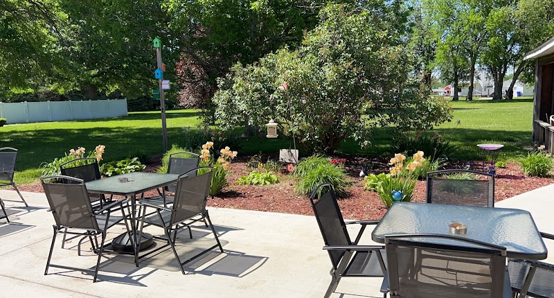 AVENUES AT ROYAL OAK nursing home in KEWANEE, IL - Photo 4 of 5