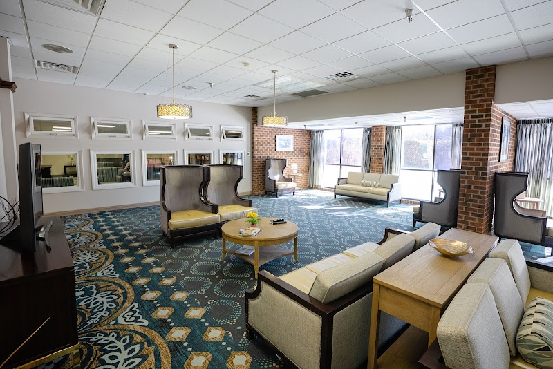 BRIDGEWAY SENIOR LIVING nursing home in BENSENVILLE, IL - Photo 3 of 5