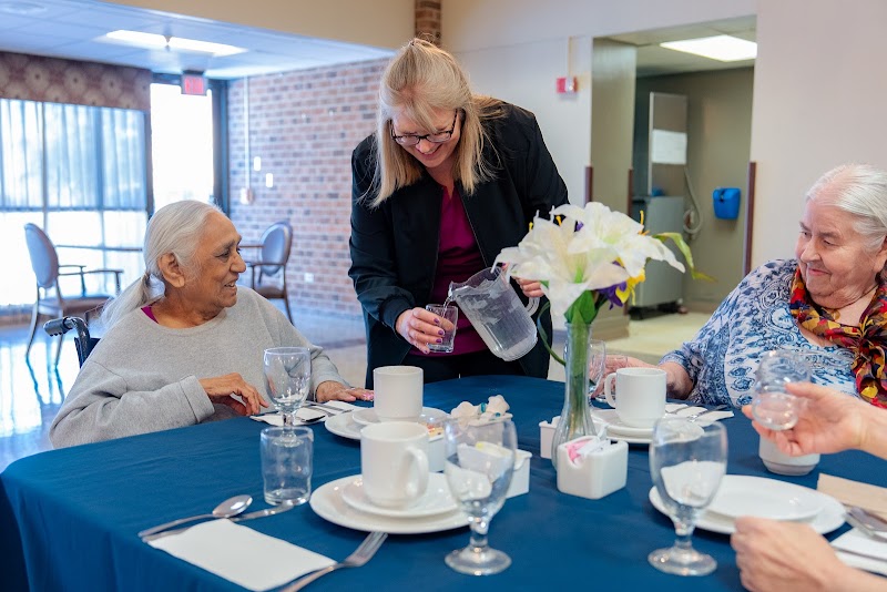 BRIDGEWAY SENIOR LIVING nursing home in BENSENVILLE, IL - Photo 4 of 5
