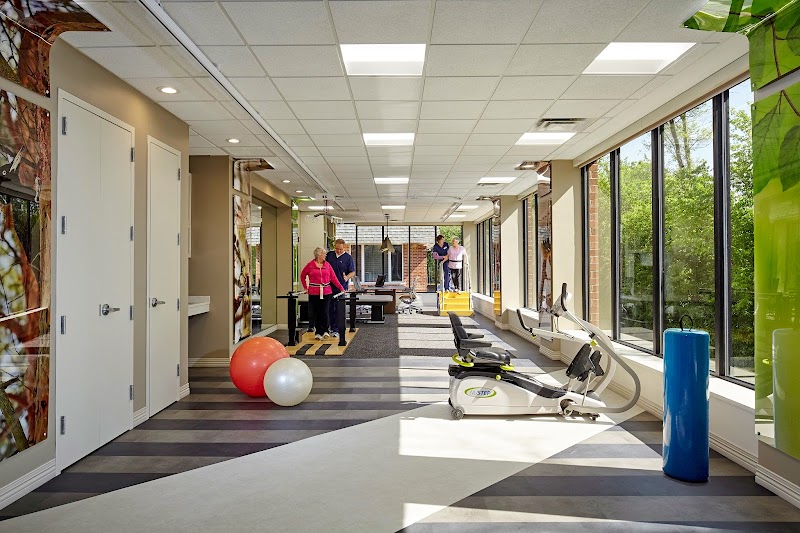 ALTA REHAB AT OAK BROOK nursing home in OAK BROOK, IL - Photo 2 of 5