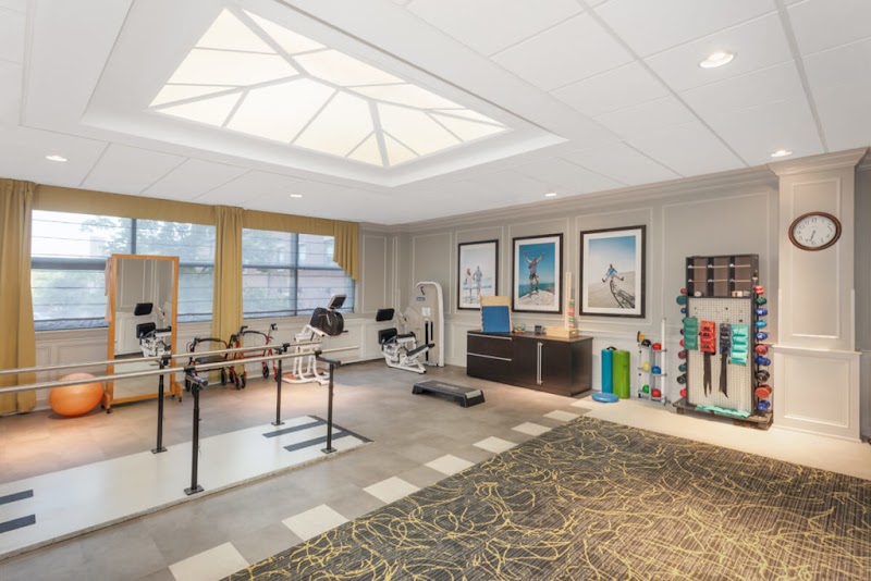 AVANTARA LINCOLN PARK nursing home in CHICAGO, IL - Photo 5 of 5
