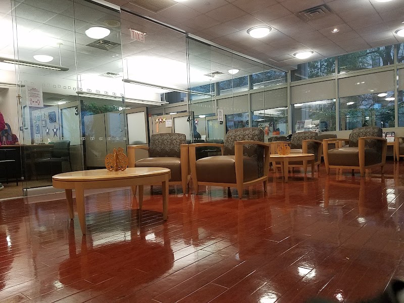 GOTTLIEB MEMORIAL HOSPITAL nursing home in MELROSE PARK, IL - Photo 3 of 7