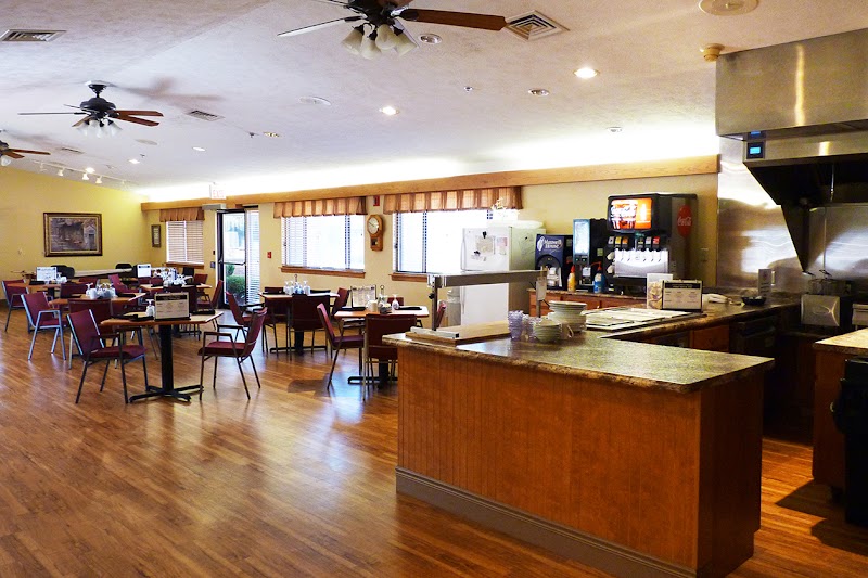 SNYDER VILLAGE nursing home in METAMORA, IL - Photo 5 of 10