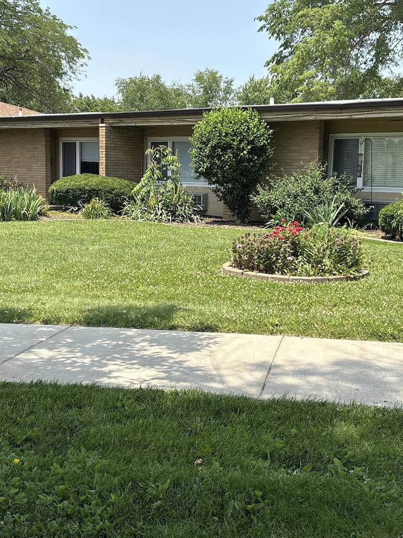 HALLMARK HEALTHCARE OF PEKIN nursing home in PEKIN, IL - Photo 2 of 5