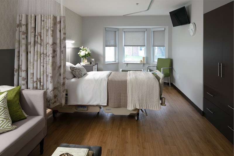 AVANTARA OF ELGIN nursing home in ELGIN, IL - Photo 2 of 5