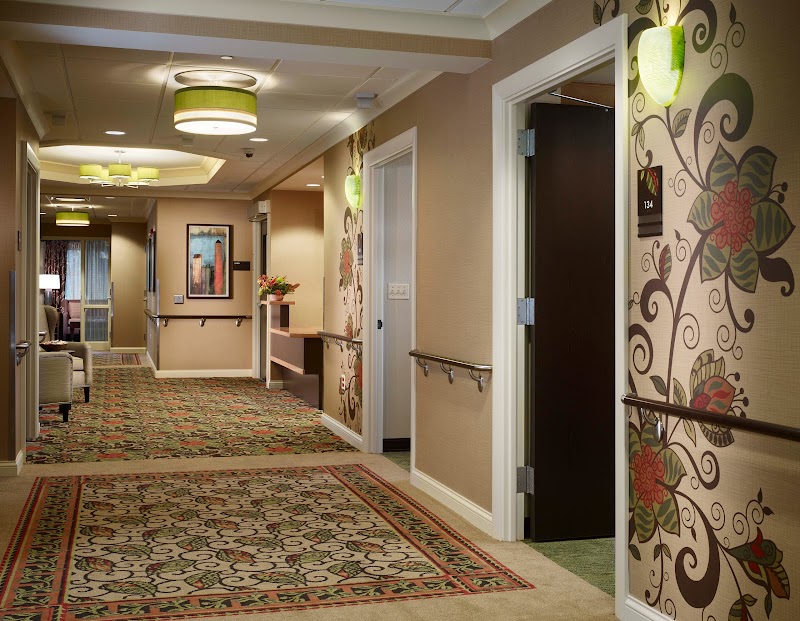 ALDEN ESTATES OF SKOKIE nursing home in SKOKIE, IL - Photo 4 of 9