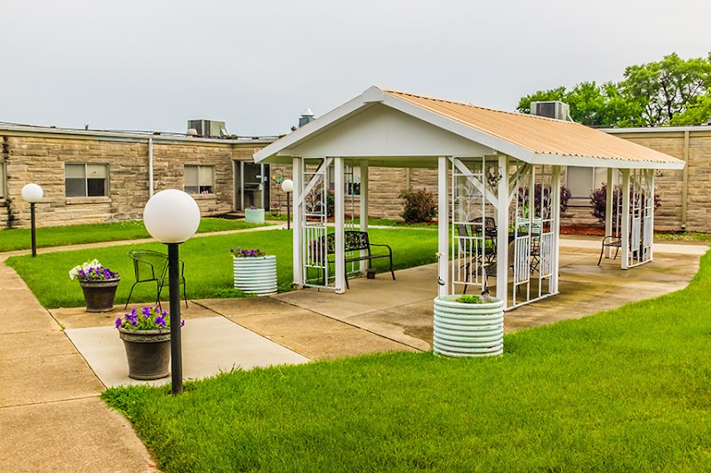 TAYLORVILLE SKLD NUR & REHAB nursing home in TAYLORVILLE, IL - Photo 5 of 5