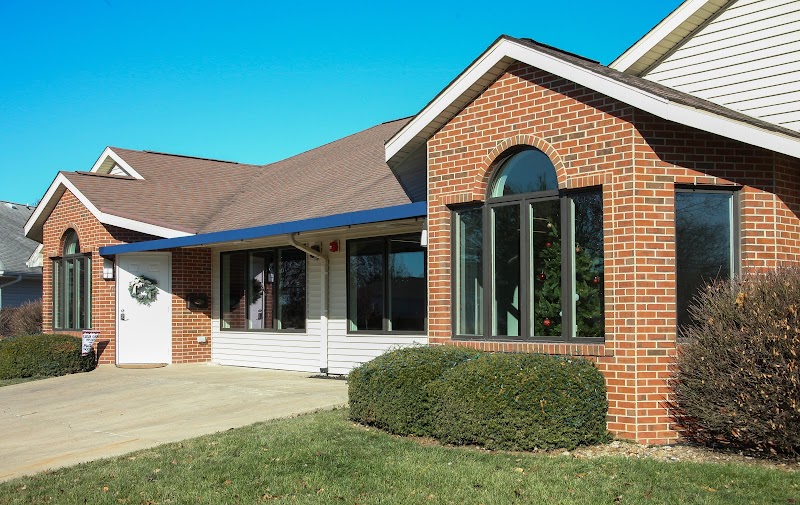 ARC AT HICKORY POINT nursing home in FORSYTH, IL - Photo 2 of 5