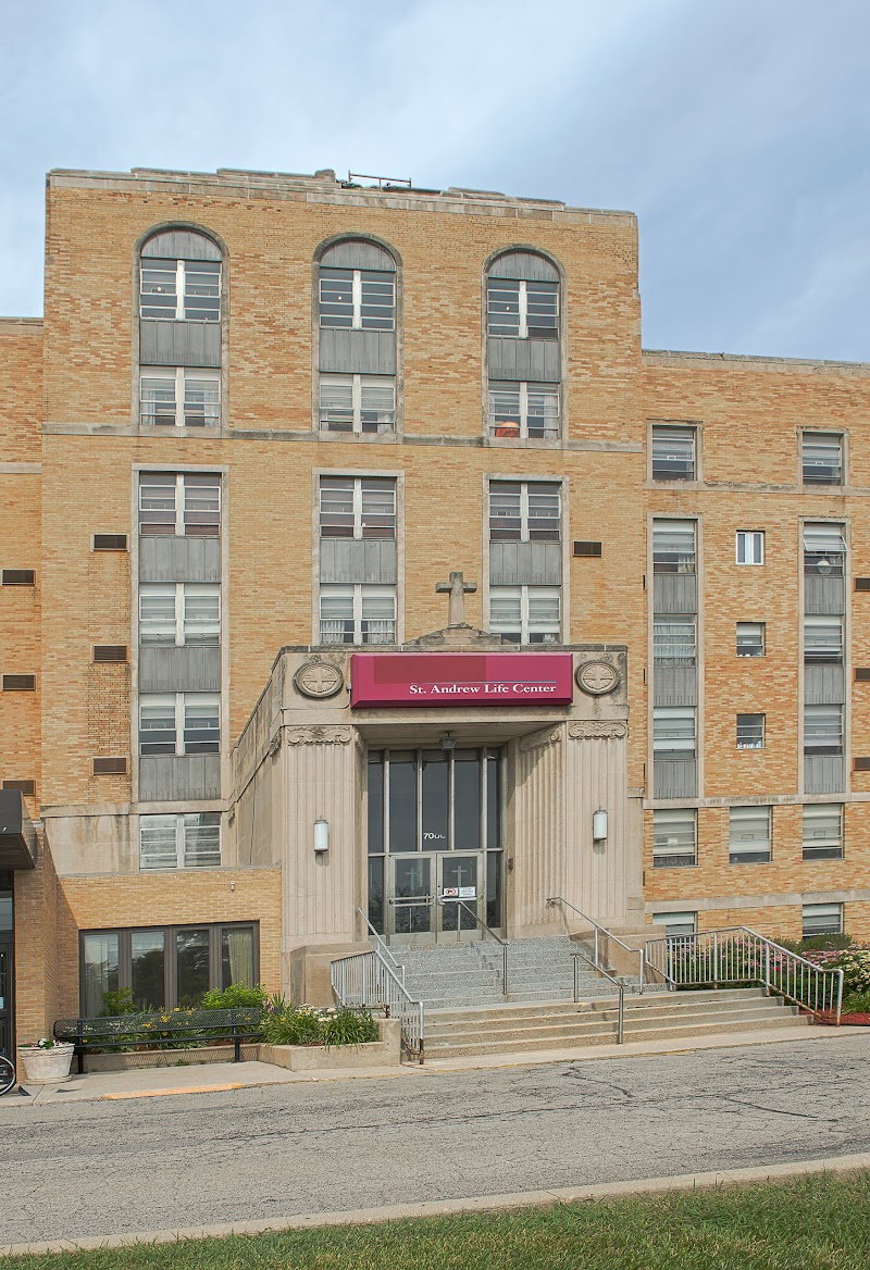 CELEBRATE SENIOR LIVING NILES nursing home in NILES, IL - Photo 4 of 10