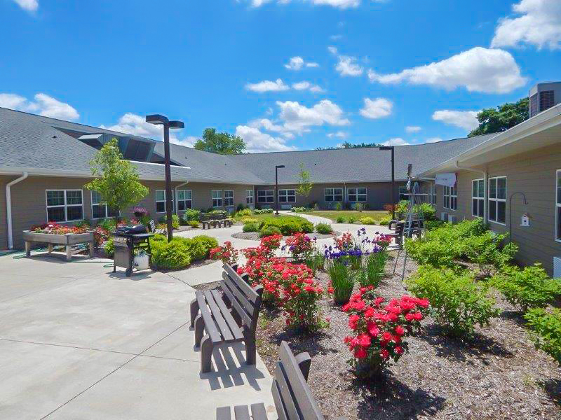 RESTHAVE HOME-WHITESIDE COUNTY nursing home in MORRISON, IL - Photo 2 of 9