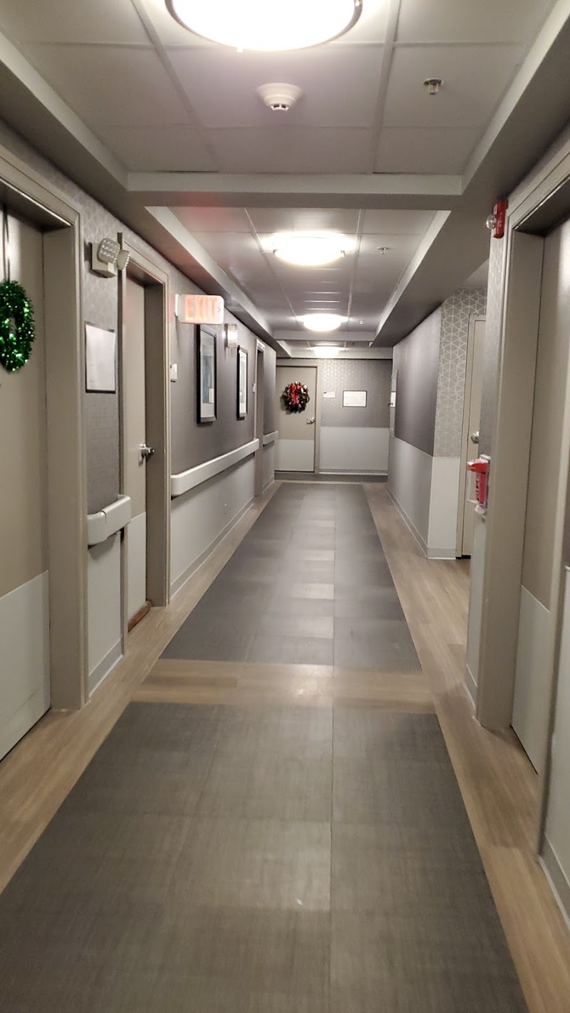 ASBURY COURT NURSING & REHAB nursing home in DES PLAINES, IL - Photo 5 of 5