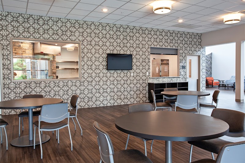 THRIVE OF LISLE nursing home in LISLE, IL - Photo 2 of 10