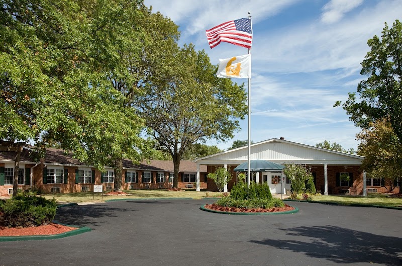 GREEN VALLEY CARE CENTER nursing home in NEW ALBANY, IN - Photo 2 of 5