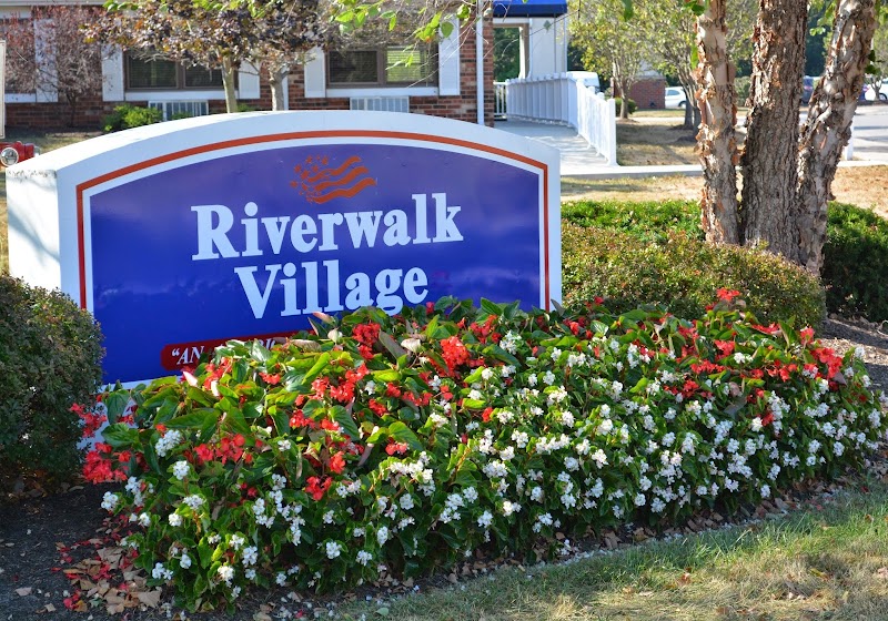 RIVERWALK VILLAGE nursing home in NOBLESVILLE, IN - Photo 4 of 5
