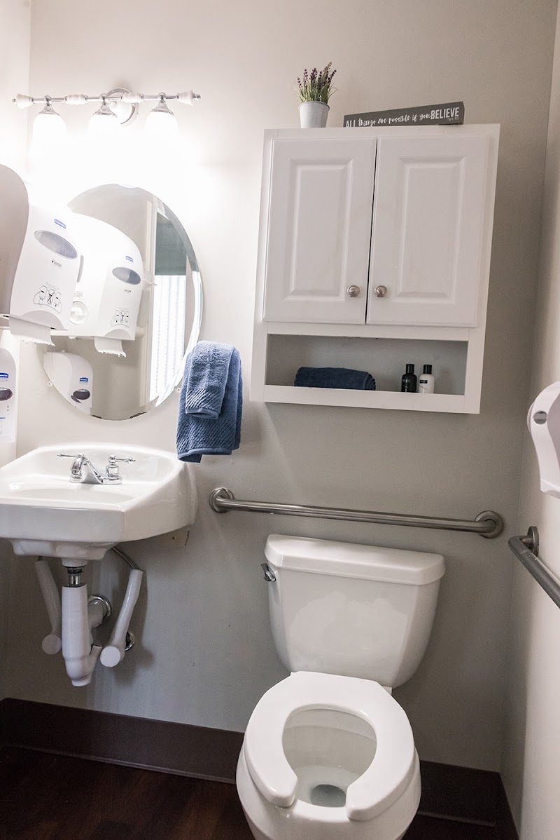 CARMEL HEALTH & LIVING COMMUNITY nursing home in CARMEL, IN - Photo 4 of 5