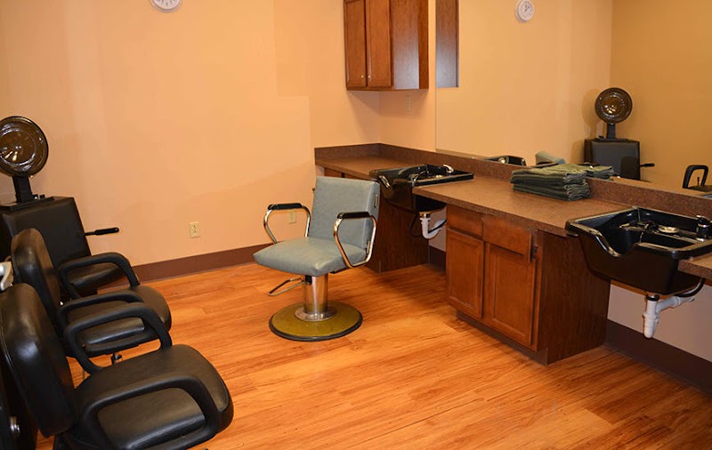 UNIVERSITY NURSING CENTER nursing home in UPLAND, IN - Photo 4 of 5