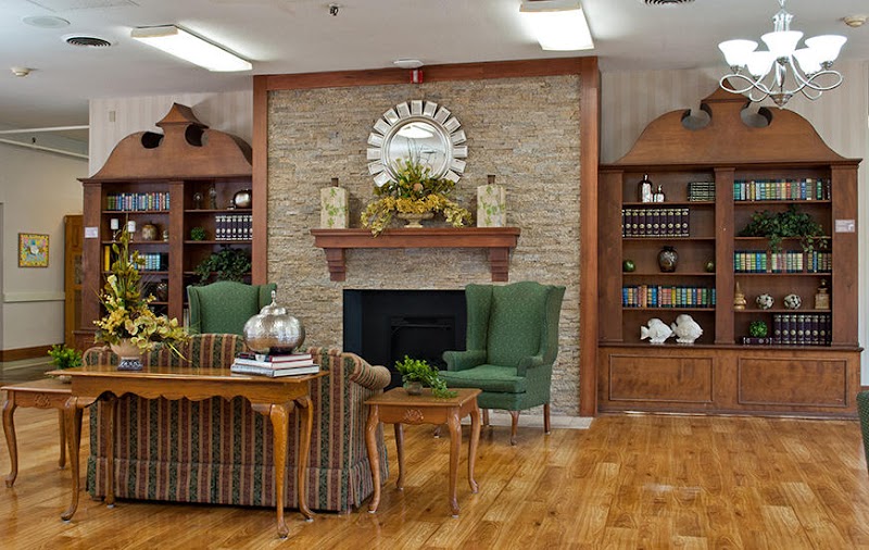FOREST CREEK VILLAGE nursing home in INDIANAPOLIS, IN - Photo 2 of 5