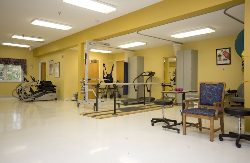 WEDGEWOOD HEALTHCARE CENTER nursing home in CLARKSVILLE, IN - Photo 2 of 5