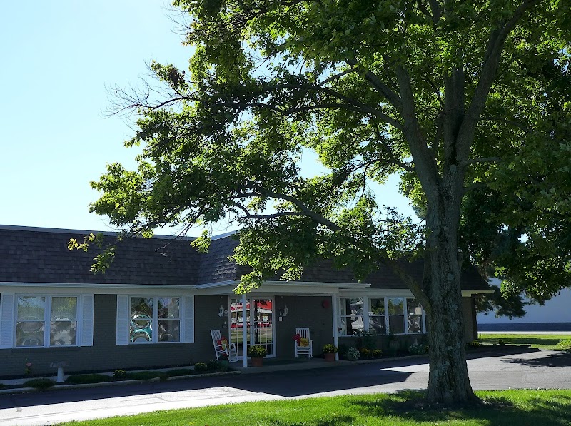 HICKORY CREEK AT GREENSBURG nursing home in GREENSBURG, IN - Photo 2 of 8