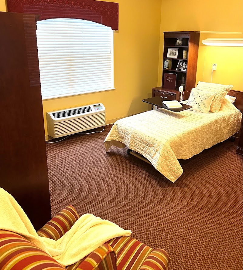 AMBER MANOR CARE CENTER nursing home in PETERSBURG, IN - Photo 5 of 10