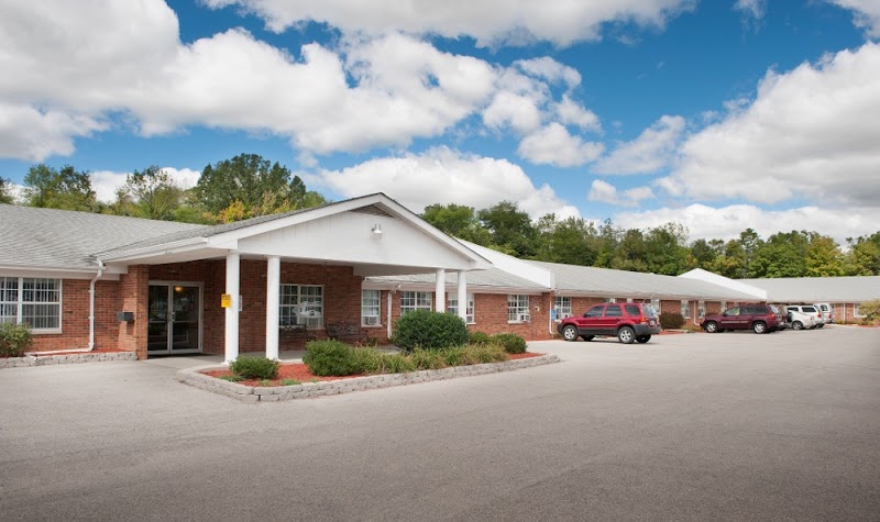 ALBANY HEALTH CARE & REHABILITATION CENTER nursing home in ALBANY, IN - Photo 2 of 5