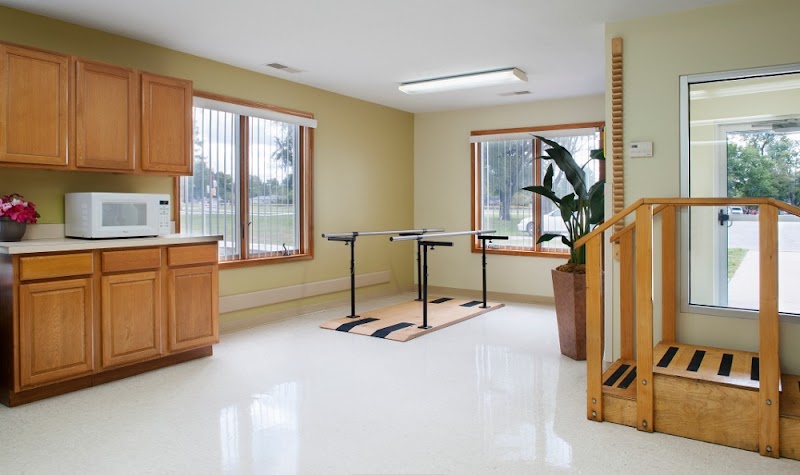 ALBANY HEALTH CARE & REHABILITATION CENTER nursing home in ALBANY, IN - Photo 5 of 5