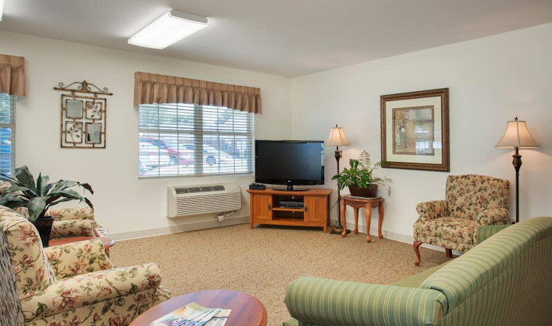 PARKER HEALTH CARE & REHABILITATION CENTER nursing home in PARKER CITY, IN - Photo 3 of 10
