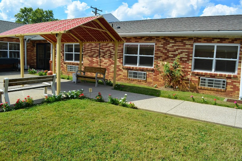 GOOD SAMARITAN HOME & REHABILITATIVE CENTER nursing home in OAKLAND CITY, IN - Photo 4 of 10