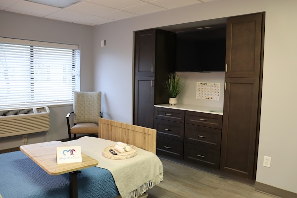 MAJESTIC CARE OF CARMEL nursing home in CARMEL, IN - Photo 1 of 5