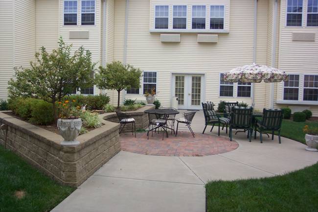 RIVER POINTE HEALTH CAMPUS nursing home in EVANSVILLE, IN - Photo 5 of 9
