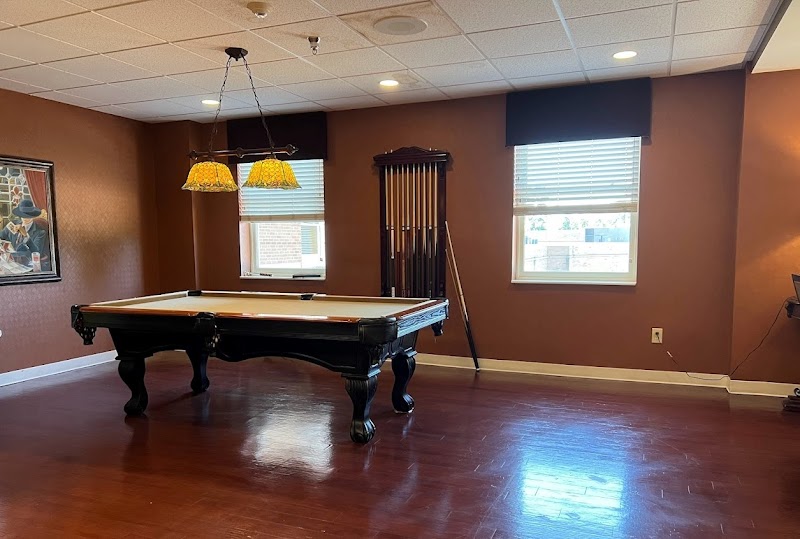 VILLAGES AT HISTORIC SILVERCREST THE nursing home in NEW ALBANY, IN - Photo 5 of 10