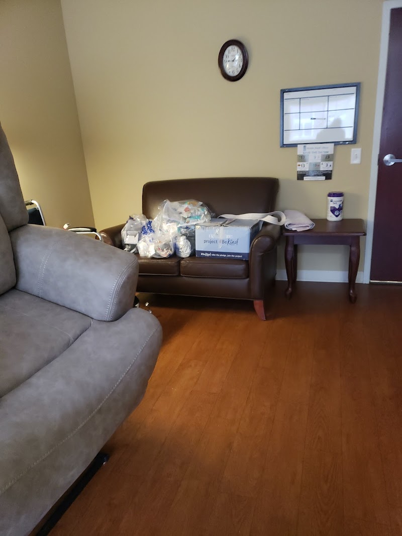 BROOKE KNOLL VILLAGE nursing home in AVON, IN - Photo 2 of 5