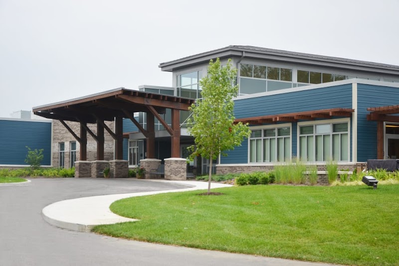ARLINGTON PLACE HEALTH CAMPUS nursing home in INDIANAPOLIS, IN - Photo 2 of 5