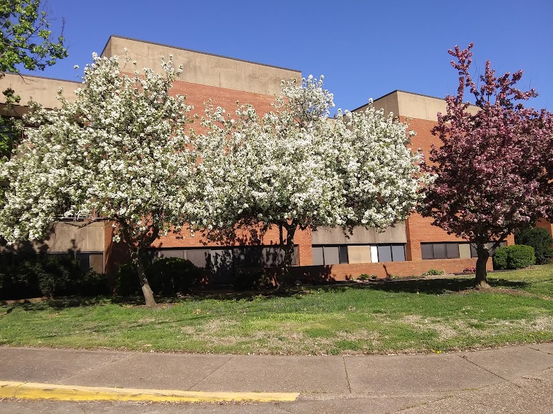 APERION CARE LINCOLN nursing home in EVANSVILLE, IN - Photo 4 of 5
