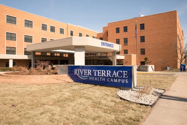RIVER TERRACE HEALTH CAMPUS nursing home in MADISON, IN - Photo 2 of 5