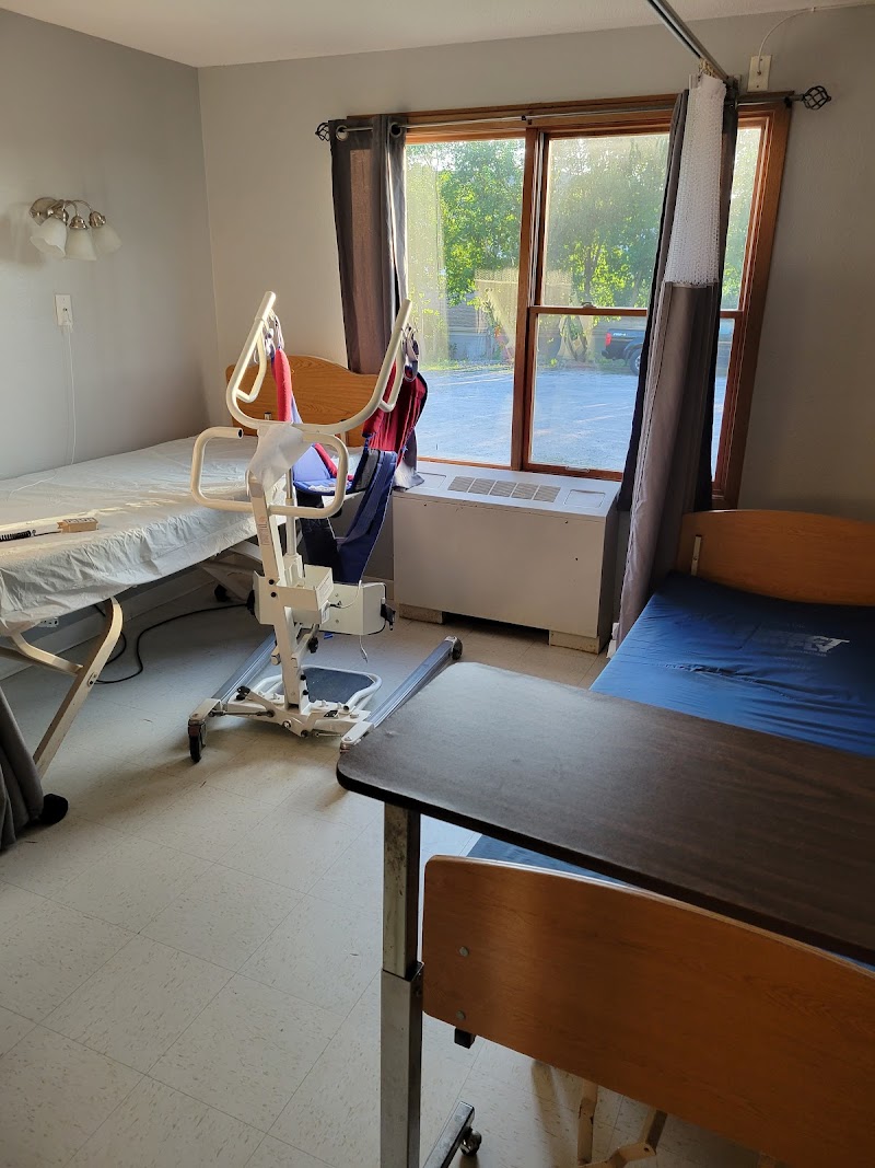 Iowa City Rehab & Health Care nursing home in Iowa City, IA - Photo 5 of 5