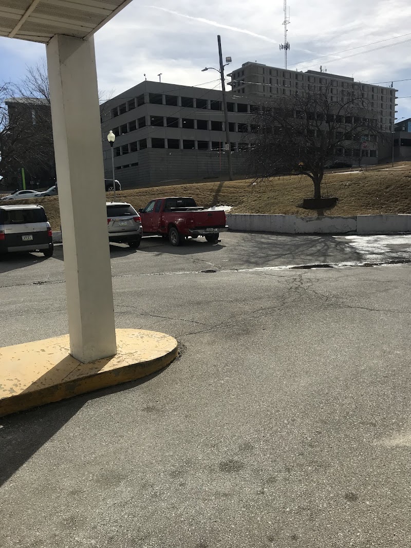 University Park Nursing And Rehabilitation Center nursing home in DES MOINES, IA - Photo 2 of 3