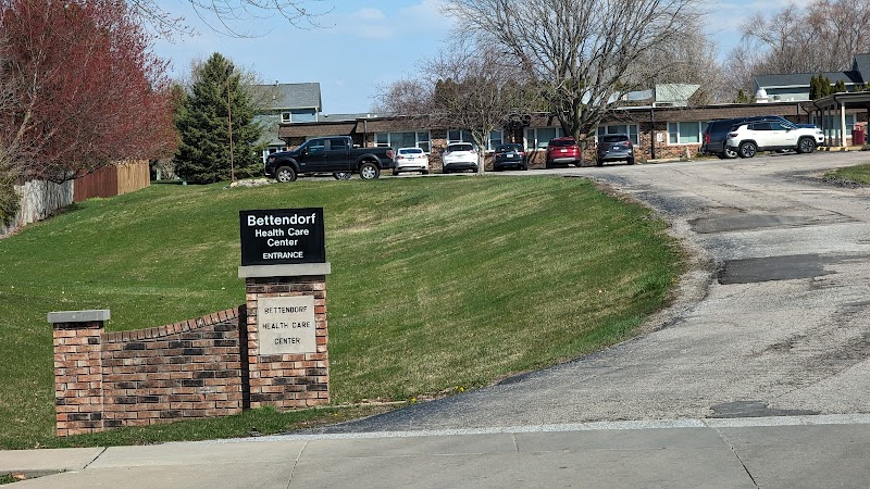 Bettendorf Health Care Center nursing home in Bettendorf, IA - Photo 3 of 5