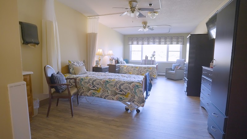 Bettendorf Health Care Center nursing home in Bettendorf, IA - Photo 4 of 5
