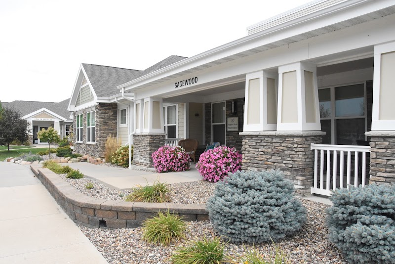 Halcyon House nursing home in Washington, IA - Photo 2 of 10