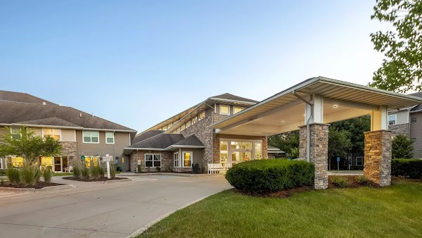 Independence Village of Waukee nursing home in Waukee, IA - Photo 1 of 10