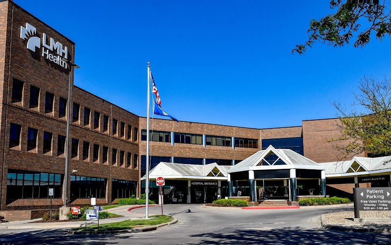 LAWRENCE MEMORIAL HOSPITAL SNF nursing home in LAWRENCE, KS - Photo 2 of 10