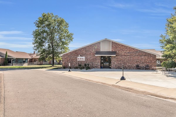 THE GARDENS AT ALDERSGATE nursing home in TOPEKA, KS - Photo 1 of 5