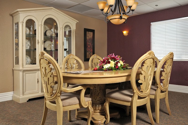 LIFE CARE CENTER OF WICHITA nursing home in WICHITA, KS - Photo 3 of 10